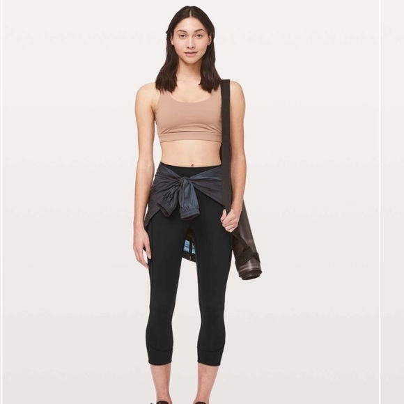 Lululemon In Movement Crop *Everlux 19" leggings size 2 - Picture 1 of 11